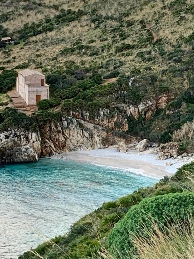 Hotel Cala Di Ponente Castelluzzo Zewnętrze zdjęcie